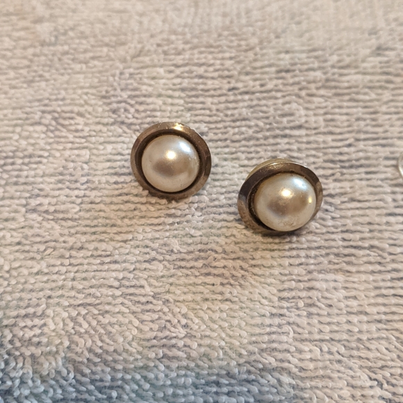 Five pairs of cute earrings - Picture 5 of 5